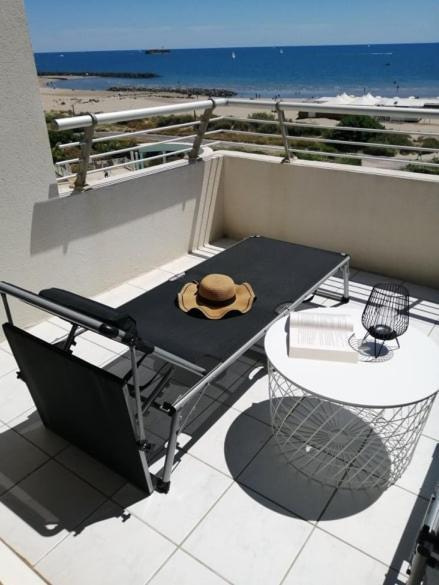 Bleu Du Sud Apartment Agde Bagian luar foto