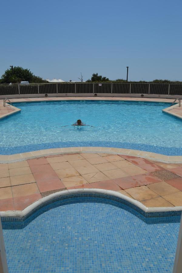Bleu Du Sud Apartment Agde Bagian luar foto